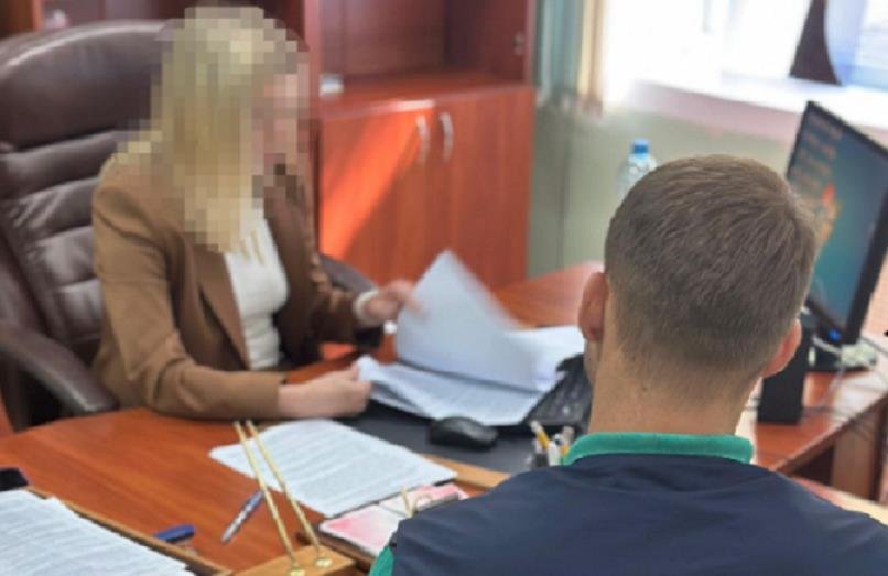 Топчиновниця Держгеокадастру за безцінь продала заповідні землі на Волині