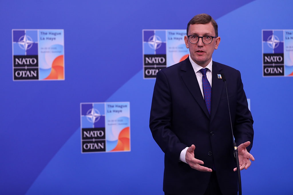 Естонія запросила консультації з НАТО після зальоту російських МіГ-31