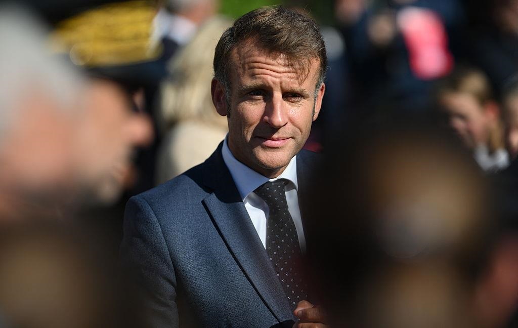 Макрону заблокували дорогу через кортеж Трампа