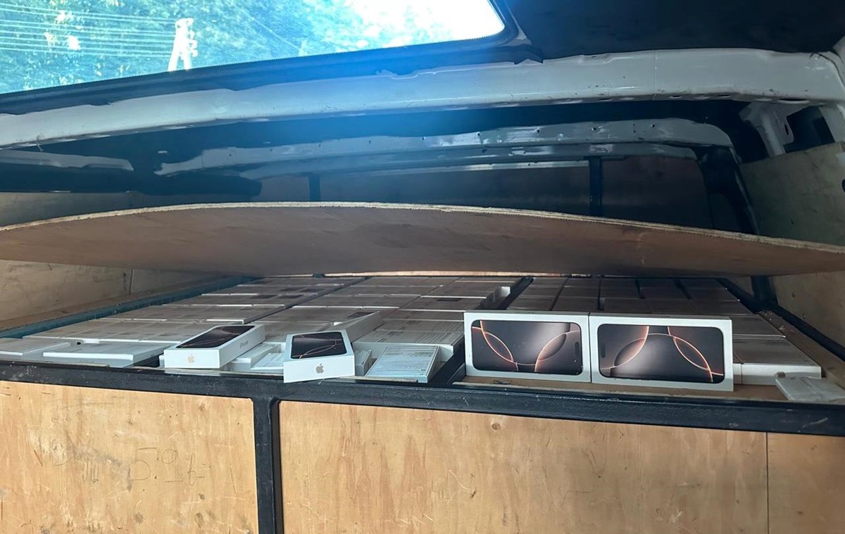 На кордоні з Польщею вилучили рекордну партію iPhone