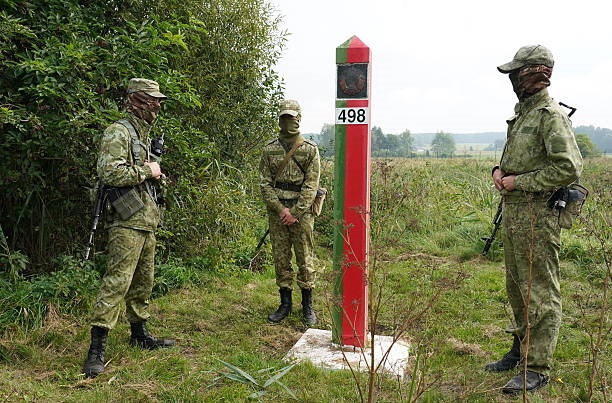 Польща закликає громадян негайно покинути Білорусь