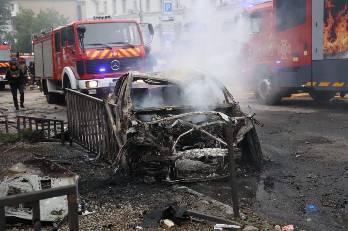 Новини України - Рідкісна атака. Дроновий удар по Дніпру і Харкову