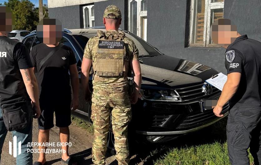 У Харкові викрили експравоохоронця, який переправляв ухилянтів за кордон