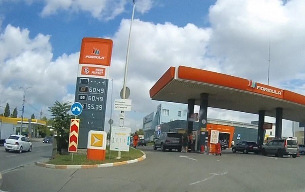 У Криму обмежили продаж пального “в одні руки”
