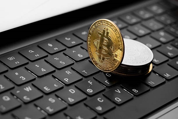 Українці за рік купили біткоїнів майже на $900 млн – ЄБРР