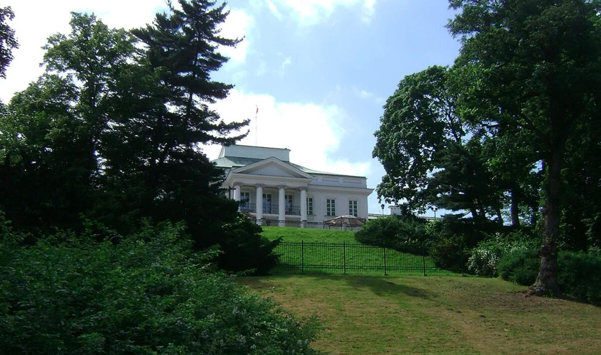 Новини світу - Українця, який запустив дрон над урядовими будівлями в Польщі, депортували