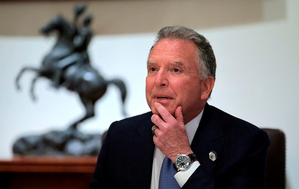 Віткофф продав частку активів у своїй компанії за 120 млн доларів