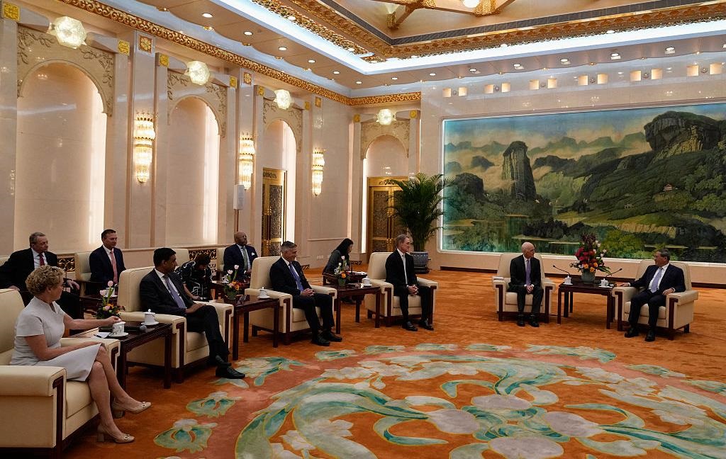 Вперше з 2019 року: делегація Конгресу США приїхала в Китай