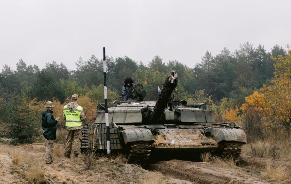 Атаки росіян під Добропіллям захлинулися – Азов