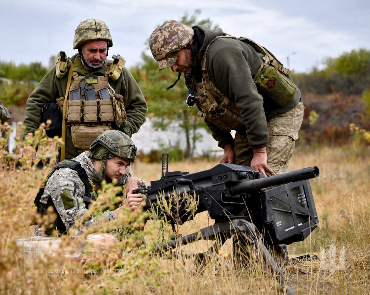 Бої тривають на восьми напрямках – Генштаб