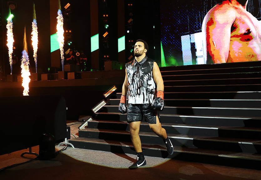 Ітаума пояснив, чому не поспішає на бій з Усиком