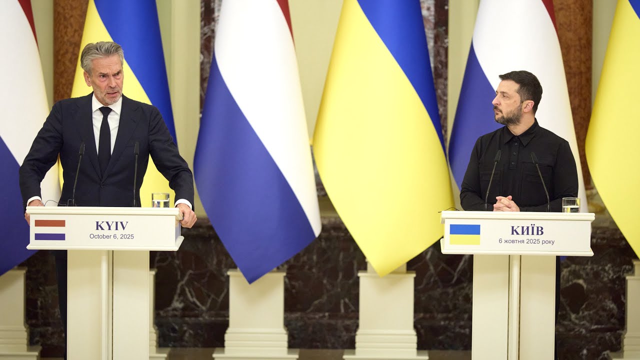 Спілкування Володимира Зеленського та Діка Схоофа із журналістами