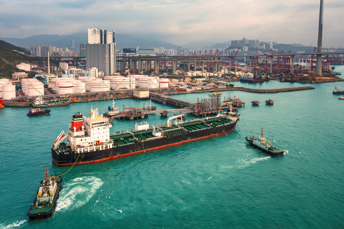 Китай призупинив закупівлі російської нафти після санкцій США – ЗМІ