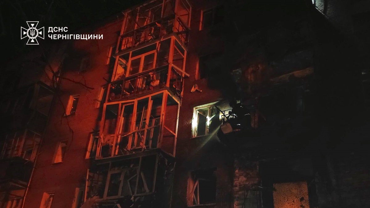 Нічний обстріл Ніжина: у ДСНС показали наслідки