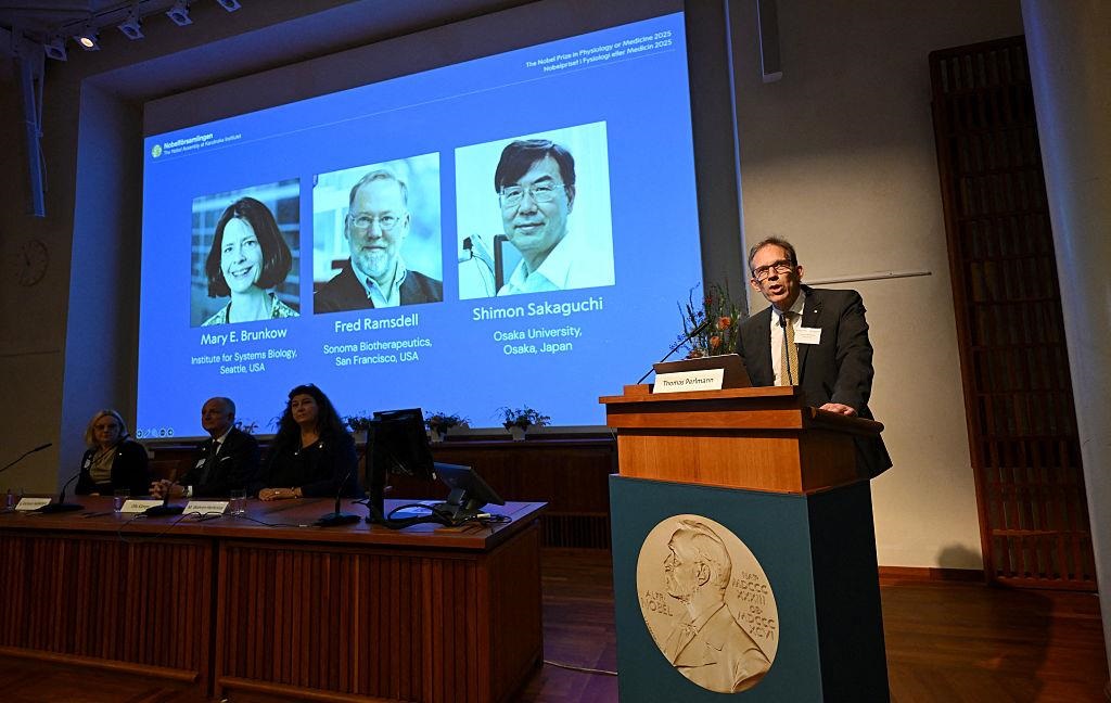 Нобелівська премія-2025: оголошені лауреати з медицини та фізіології