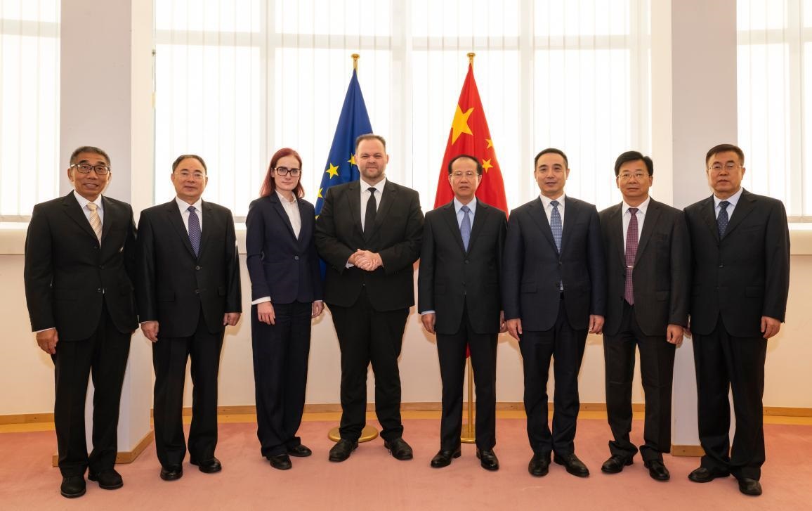 Перша за сім років зустріч ЄС і Китаю закінчилася суперечкою через Україну