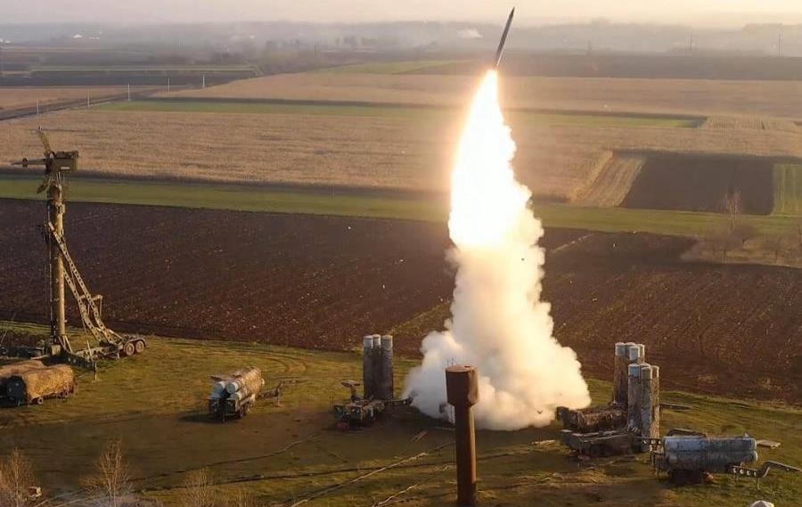 Новини України - ППО перехопила 15 ракет і понад 400 дронів