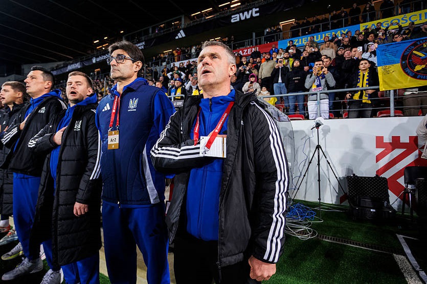 Новини спорту - Ребров відчуває гордість за своїх гравців, закликаючи їх бути на позитиві