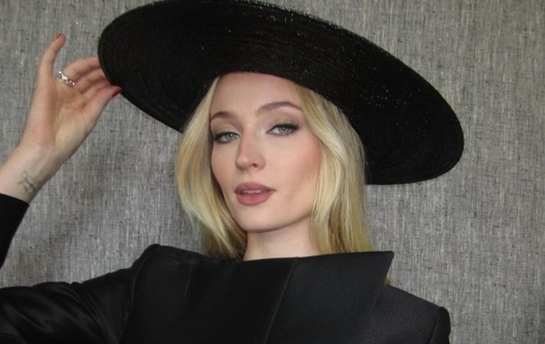 Софі Тернер і Кріс Мартін почали зустрічатися – ЗМІ