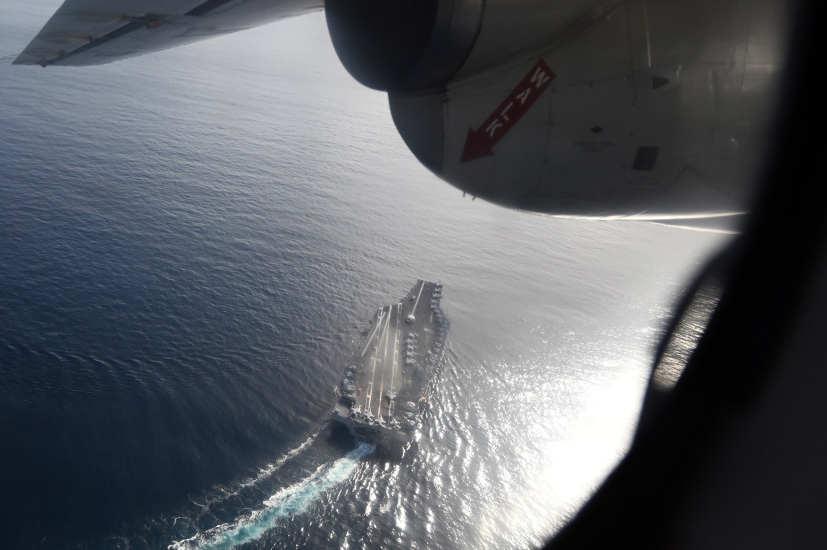 США відправили авіаносець до Південної Америки