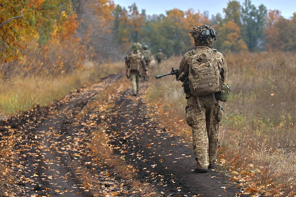 Строки зупинки бойових дій: хто і що каже