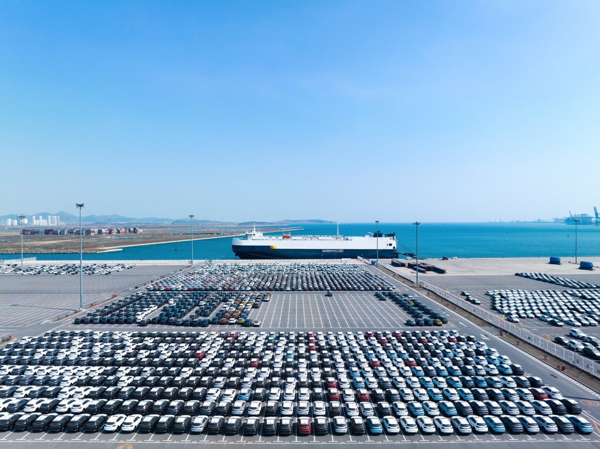 Світове автовиробництво зросло на 3%