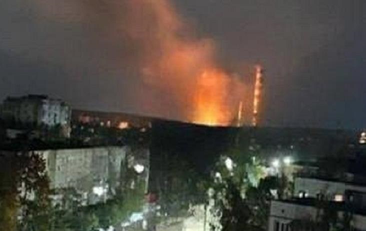 У Феодосії другу добу палає нафтовий термінал