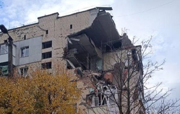 У Хмельницькому вибух зруйнував багатоповерхівку