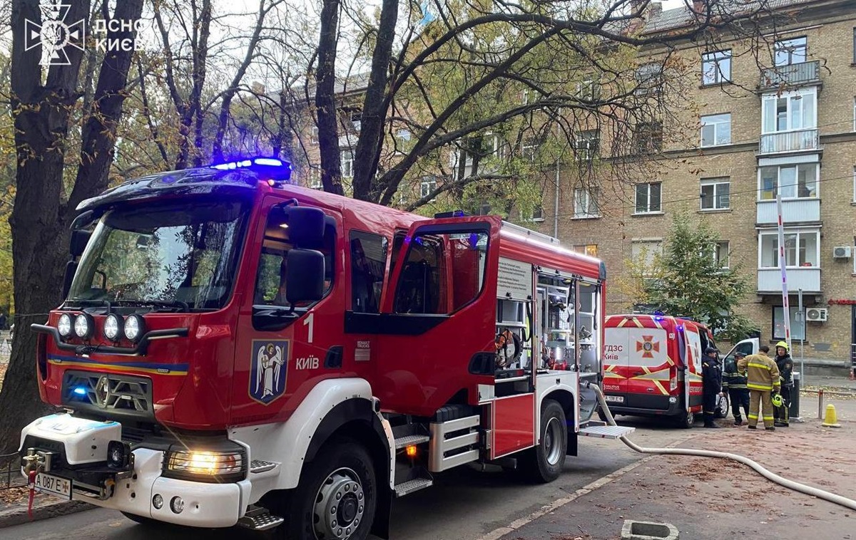 У Києві сталася пожежа в багатоповерхівці: є загиблий
