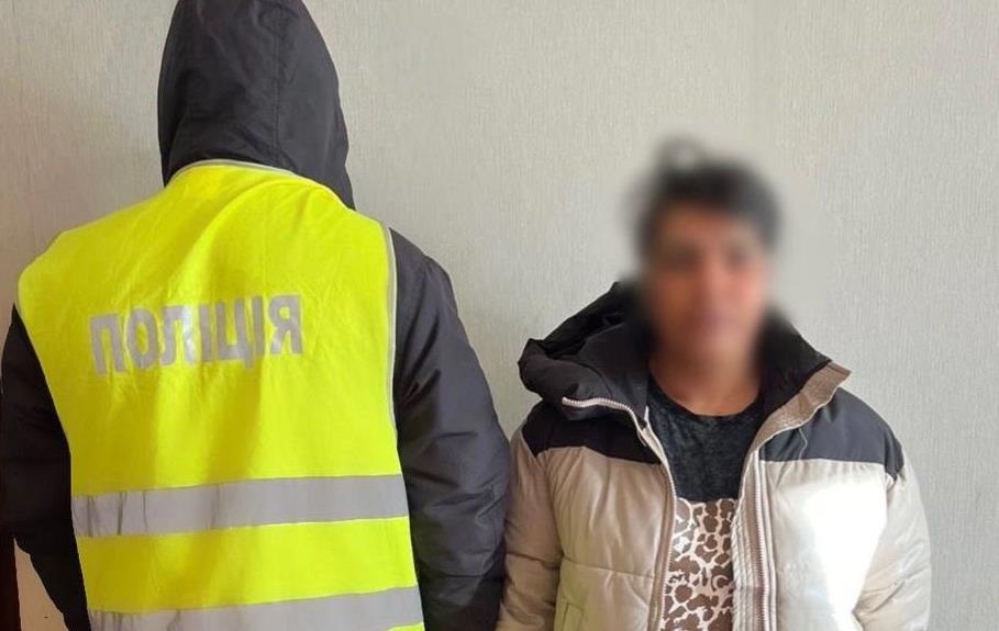 Новини Києва - У Києві "ворожка" виманила у дівчини 120 тисяч за зняття "порчі"