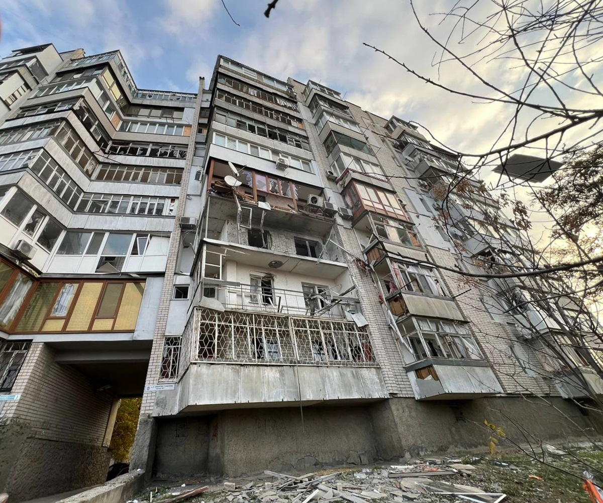 Новини України - Удар по Херсону: є загибла та 14 поранених