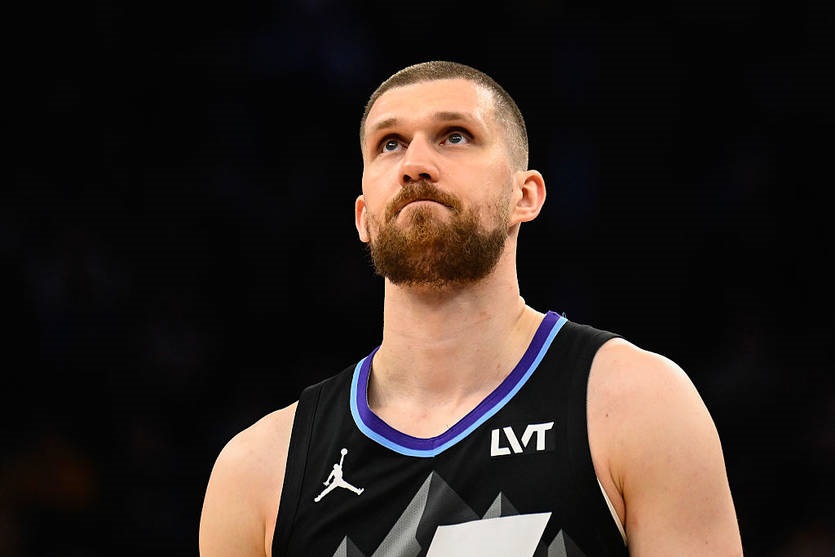 Новини спорту - Українці на паркеті: Михайлюк і Лень стартували у передсезонних матчах