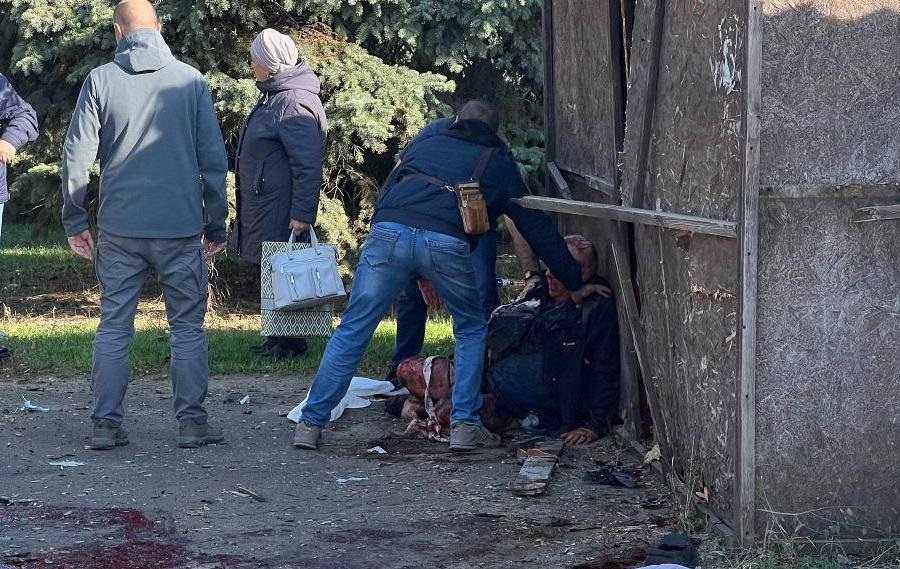 В Луганську від вибуху замінованої музичної колонки постраждали двоє людей