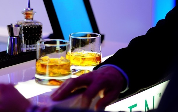 Вчені виявили ділянку мозку, яка утримує алкоголіків у залежності