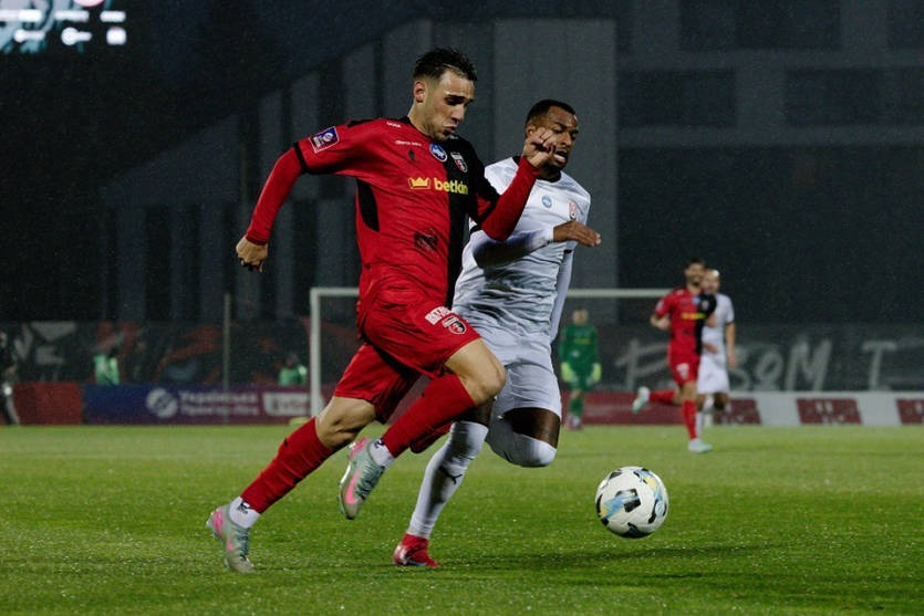 Новини спорту - Верес удома в меншості розійшовся із Зорею без голів