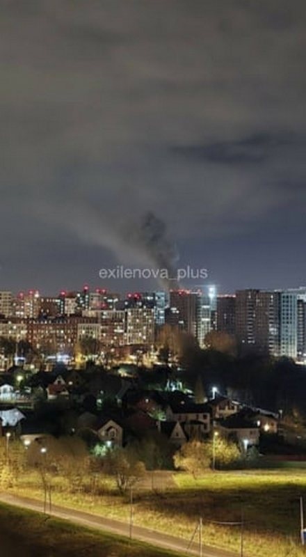 Вибухи і стовп диму: Москву атакують невідомі БпЛА