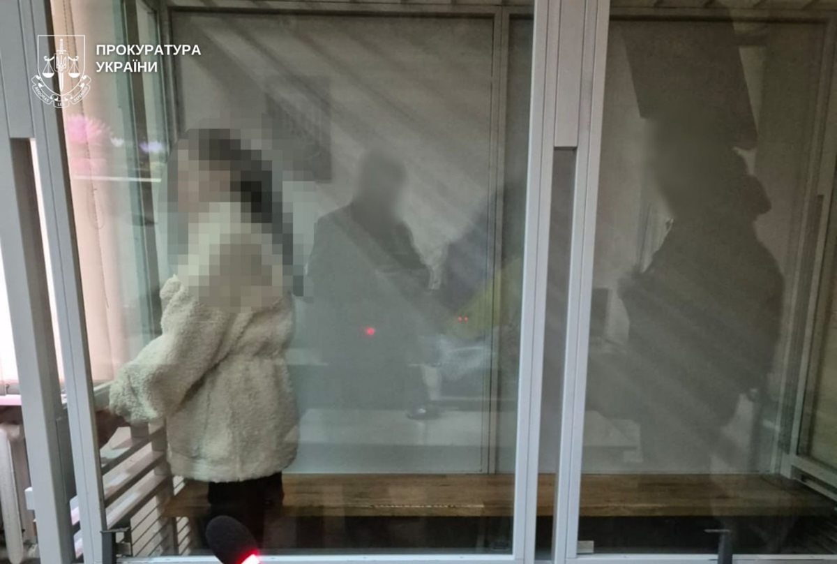 Використовувала сина для створення порно: жителька Дніпра отримала 10 років