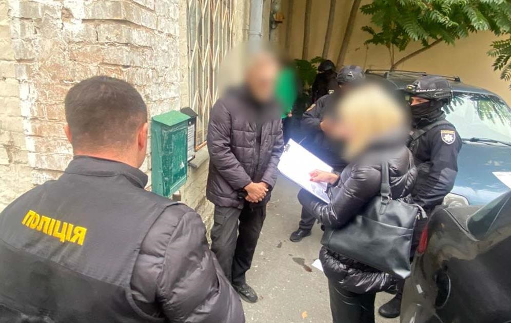 Затримано керівника громадської організації за привласнення коштів