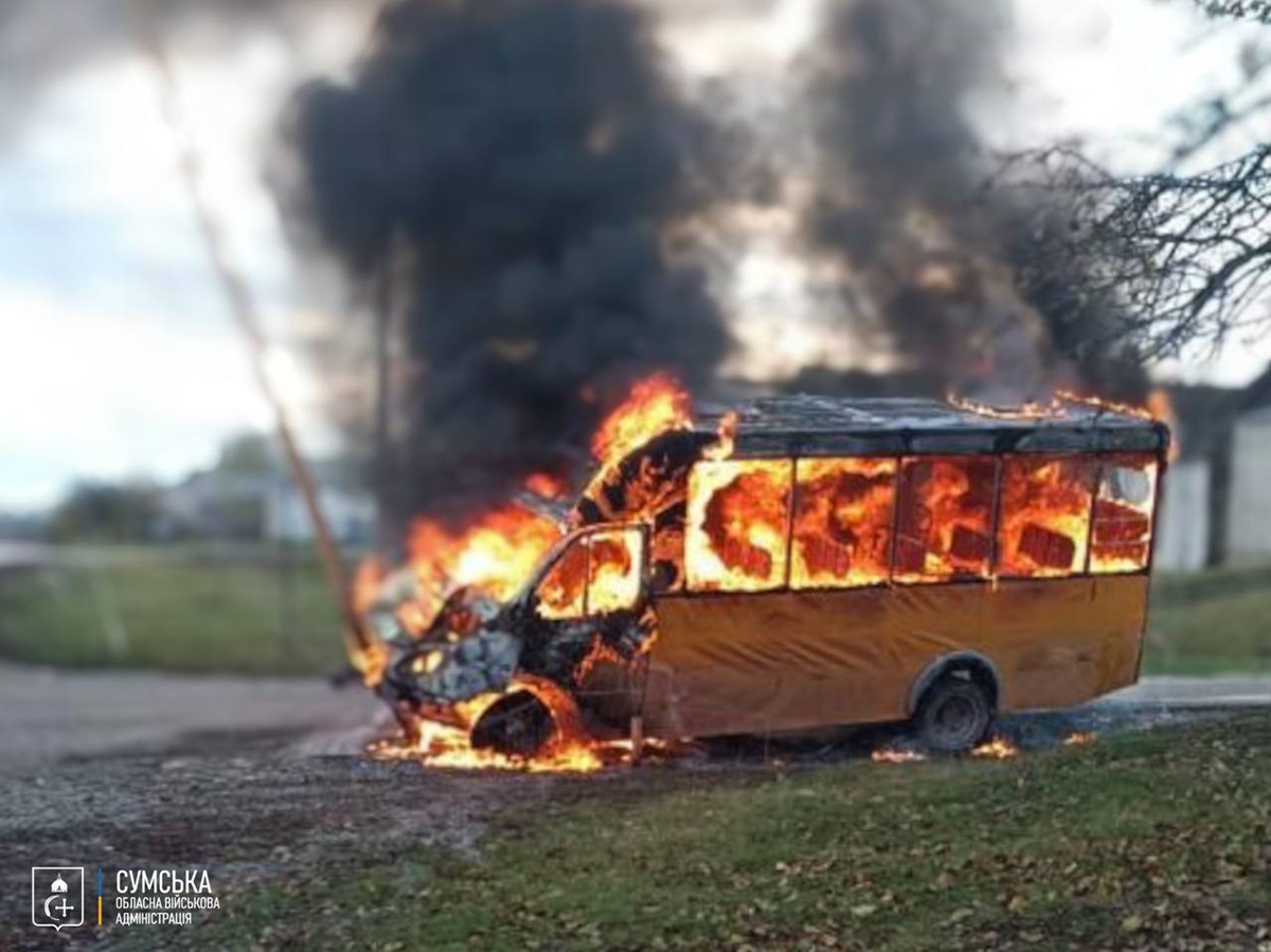РФ атакувала цивільний транспорт на Сумщині