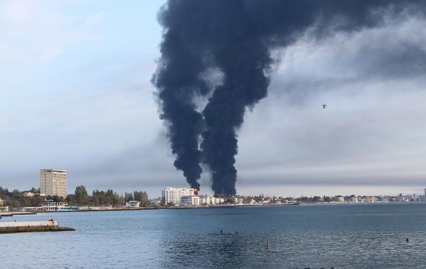 У Феодосії вночі лунали вибухи біля нафтобази – соцмережі
