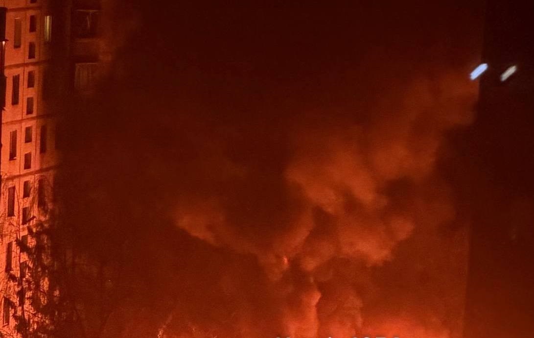 Новини України - У Харкові Шахед влучив у багатоповерхівку