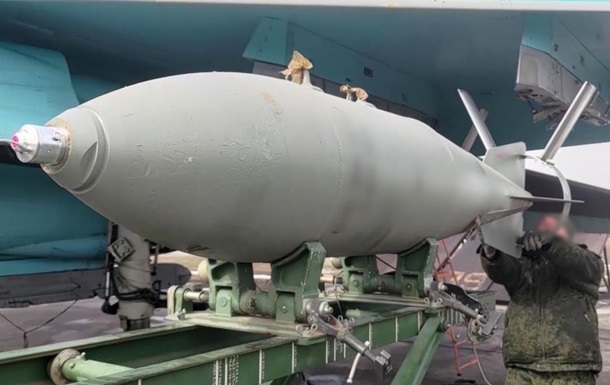 Україна зазнала найбільших атак КАБами у жовтні