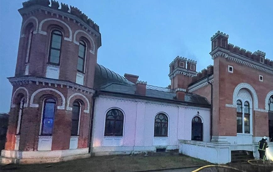 В Чернівцях чоловік з психічним розладом скоїв підпал у синагозі