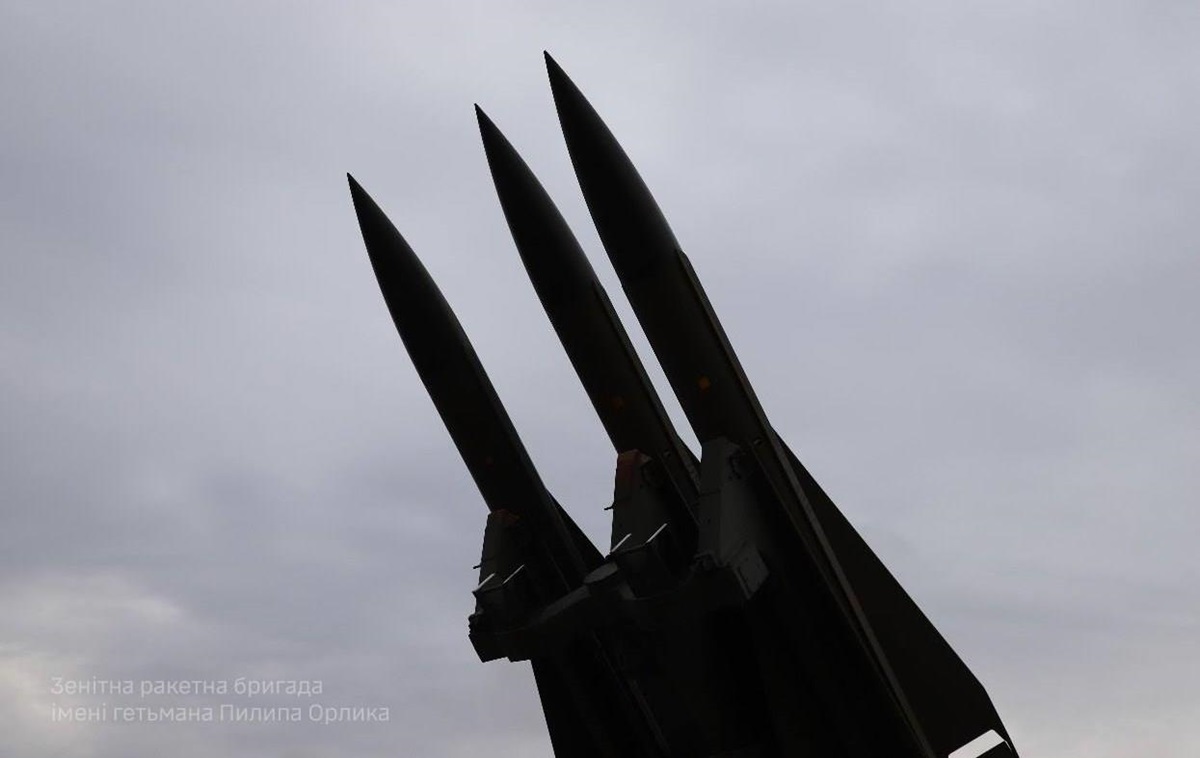 Зеленський озвучив план закриття неба над Україною