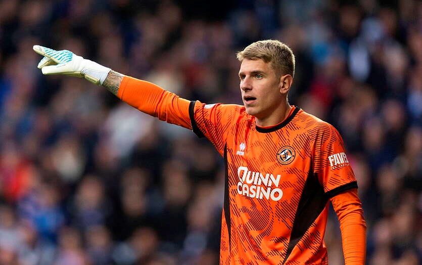 Новини спорту - Український воротар переїхав зі Шотландії до Греції