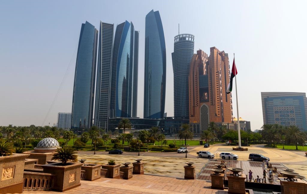 В Абу-Дабі почалися тристоронні переговори – ЗМІ