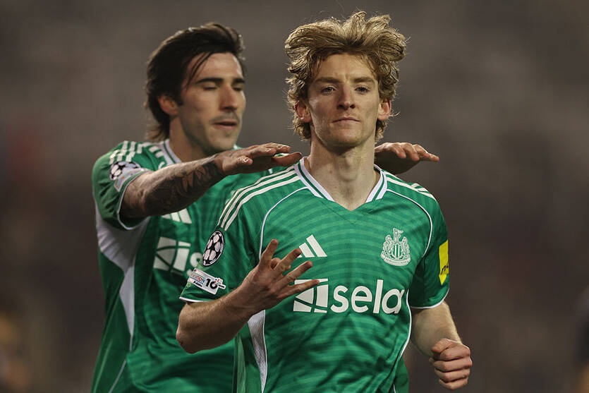 Ньюкасл влаштував гольову феєрію проти Карабаху