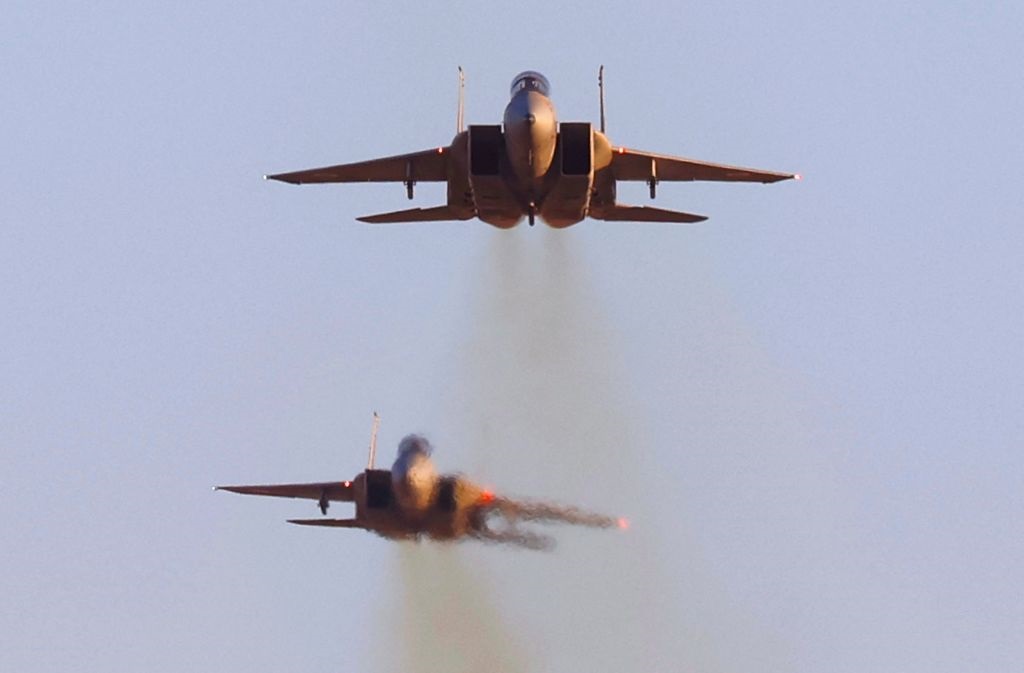 Ізраїль знищив літак Алі Хаменеї в Тегерані