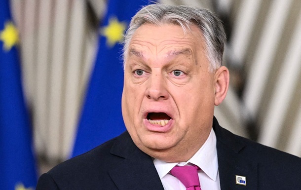 Під Орбаном захиталося крісло