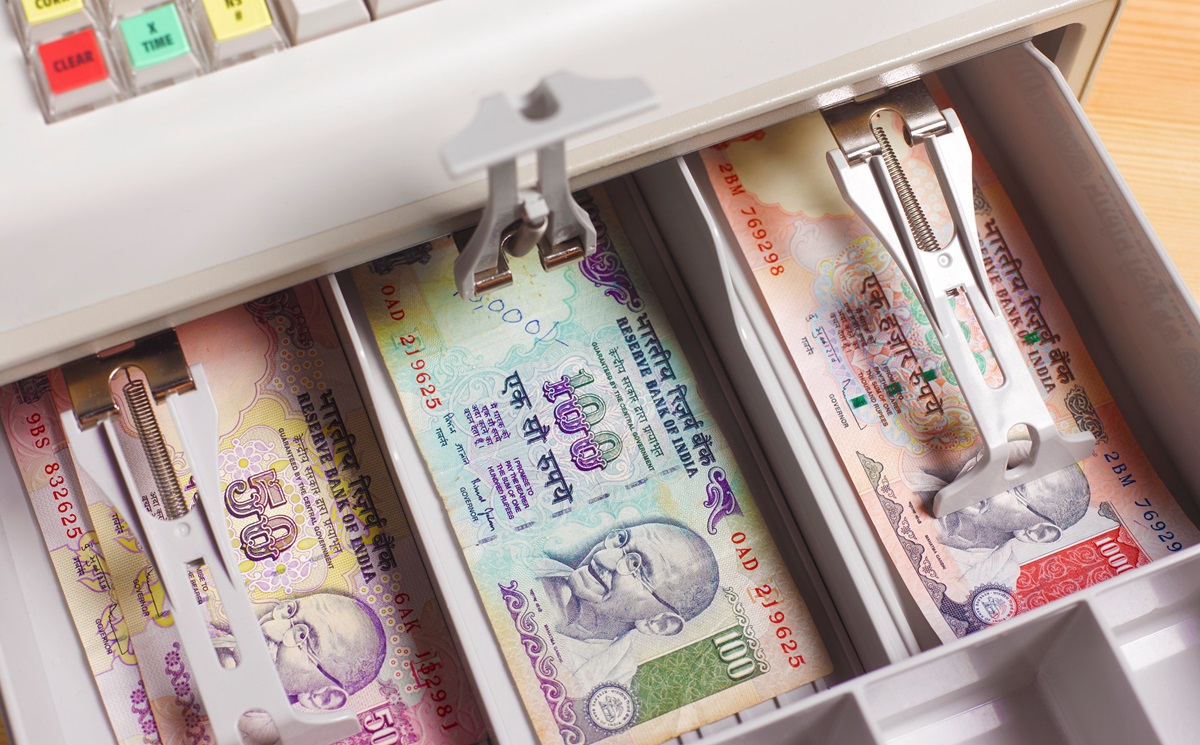 Росія не може позбутися накопичених в Індії рупій